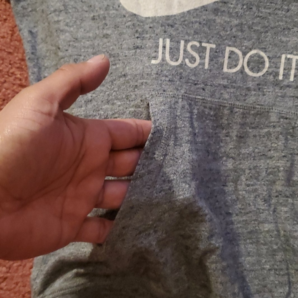NIKE - Picture 3 of 7